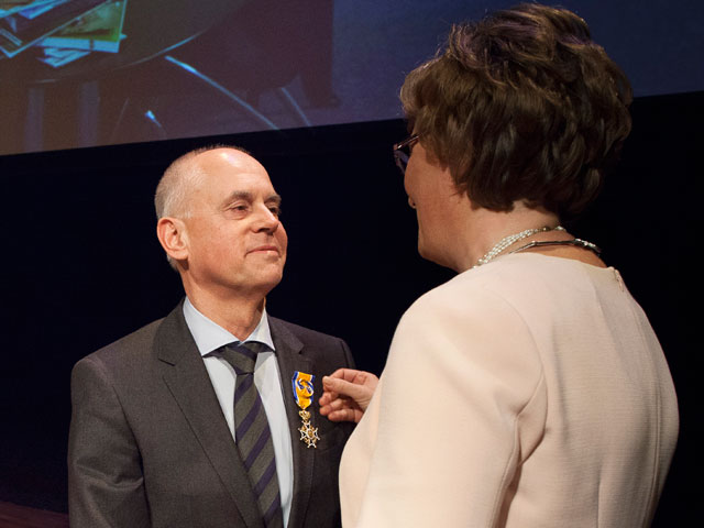 Simon Steen: Officier in de Orde van Oranje-Nassau - ECNAIS - European ...